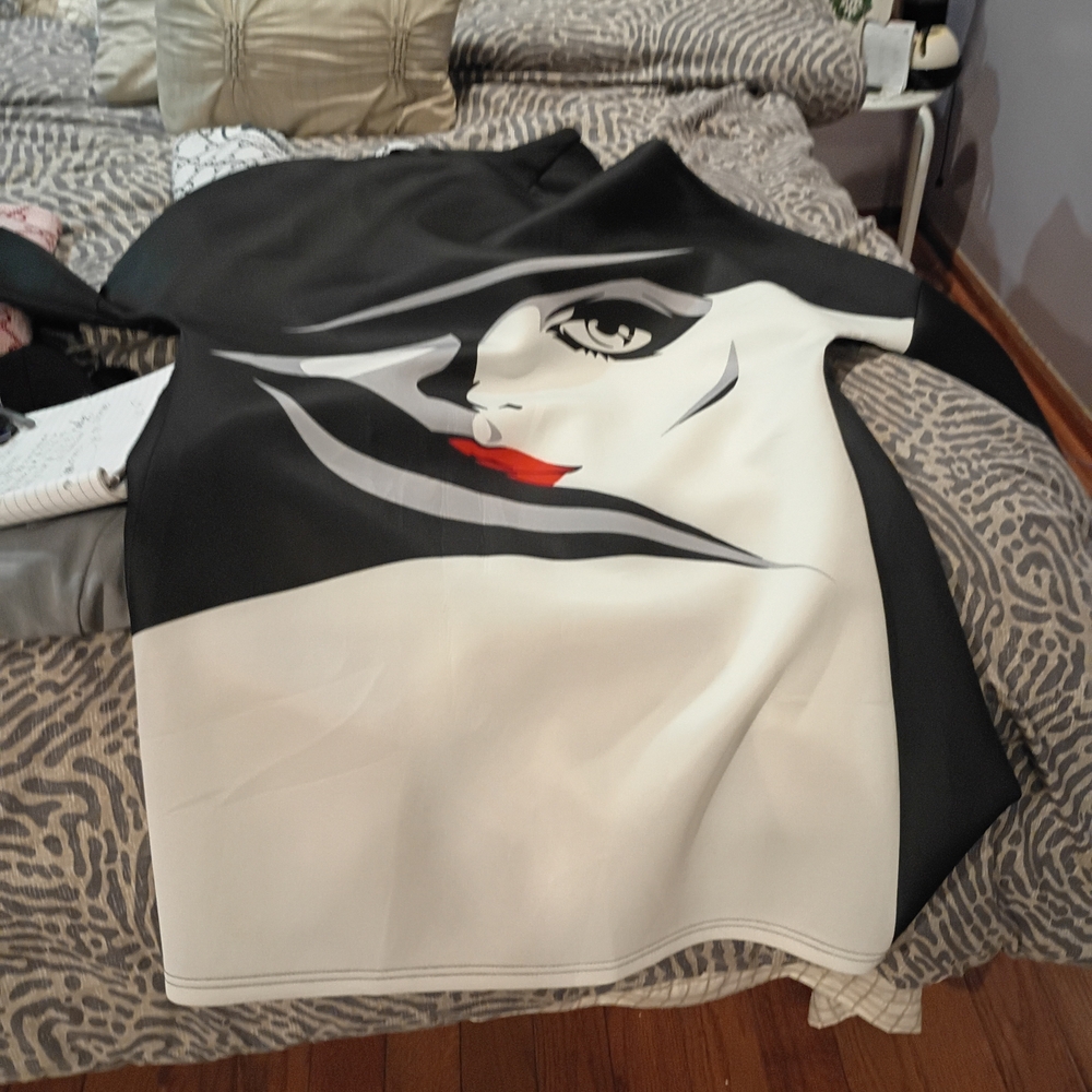 Chic Black and White Graphic Dress
